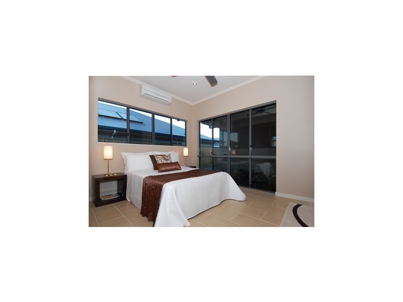 20 Port Close, Trinity Beach QLD 4879