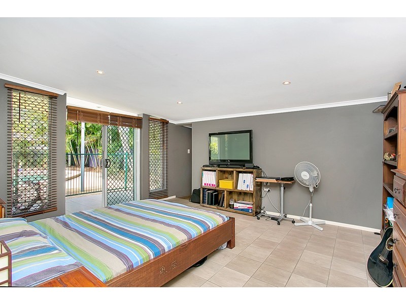 7 Carolyn Close, Yorkeys Knob QLD 4878