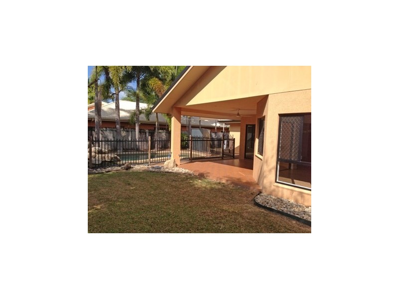 5 Cronulla Close, Kewarra Beach QLD 4879