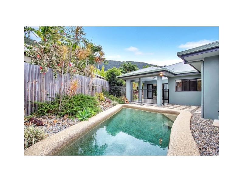 20 Palmetto Street, Palm Cove QLD 4879