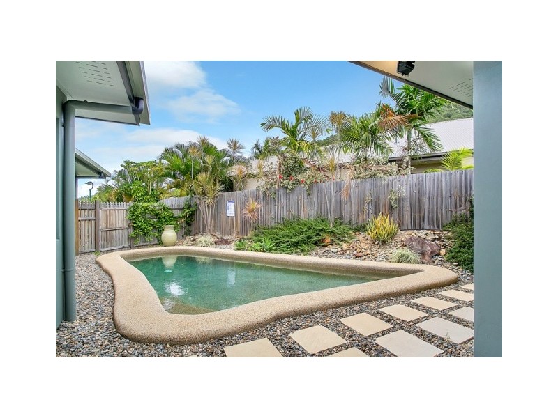 20 Palmetto Street, Palm Cove QLD 4879