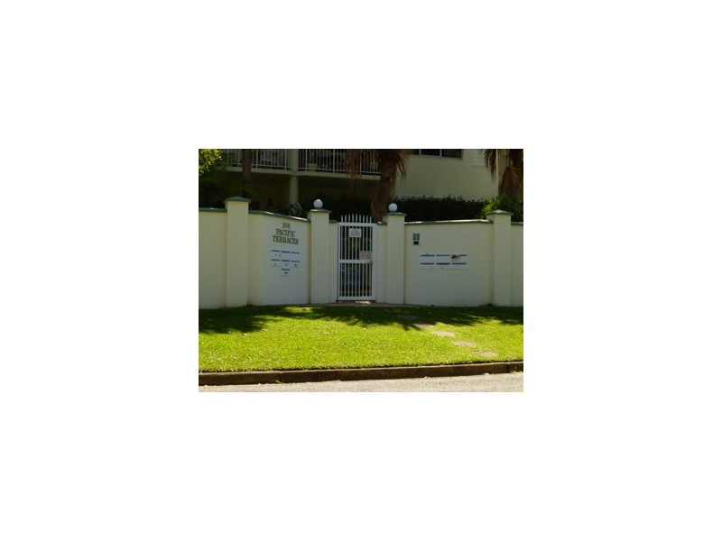 8/100 Moore Street, Trinity Beach QLD 4879