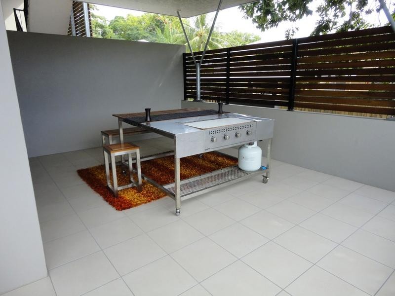 8/521-525 Varley Street, Yorkeys Knob QLD 4878