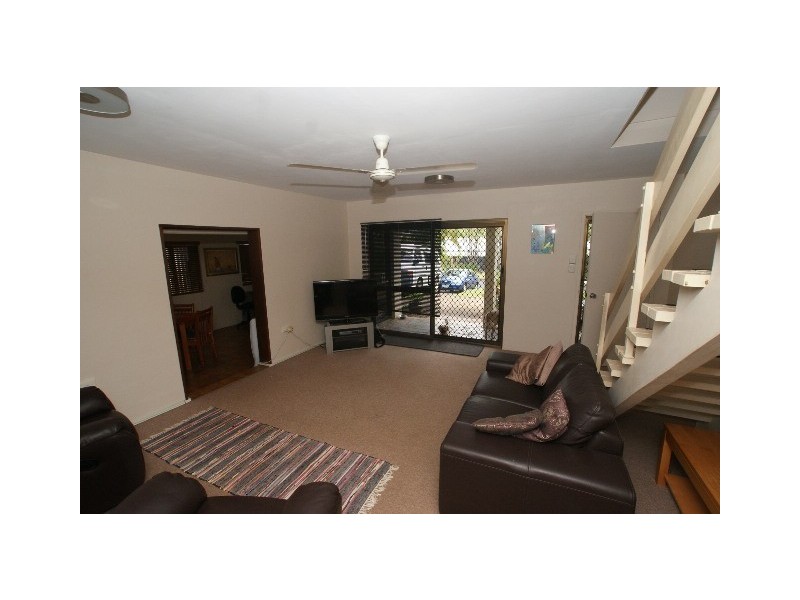 2/7 Talasea Street, Trinity Beach QLD 4879