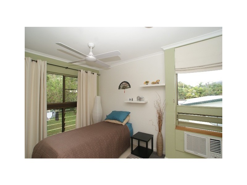 2/7 Talasea Street, Trinity Beach QLD 4879