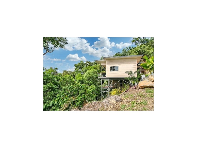 9/30 Savaii Close, Palm Cove QLD 4879