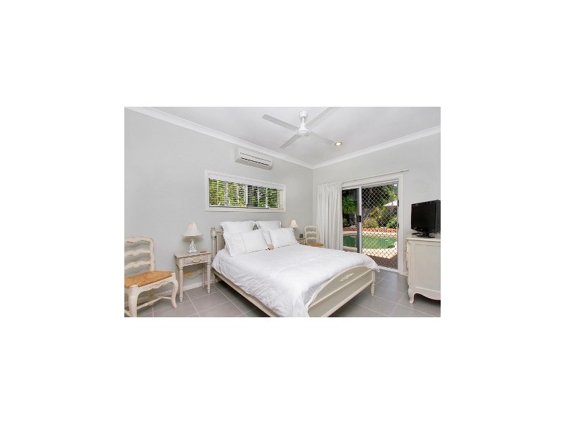 10 Miara Close, Kewarra Beach QLD 4879