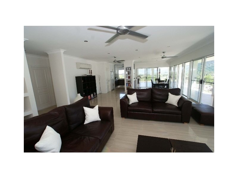 8 Wirrega, Caravonica QLD 4878