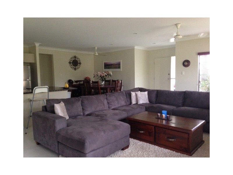 8 Montalbion, Smithfield QLD 4878