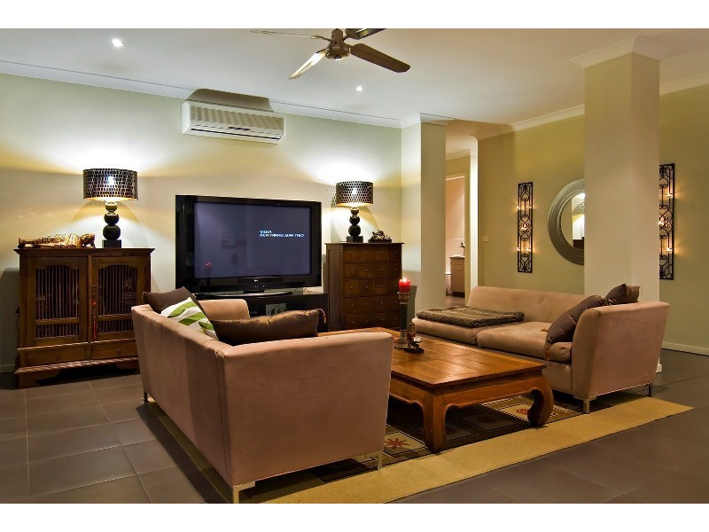 11 Iridescent Drive, Trinity Park QLD 4879
