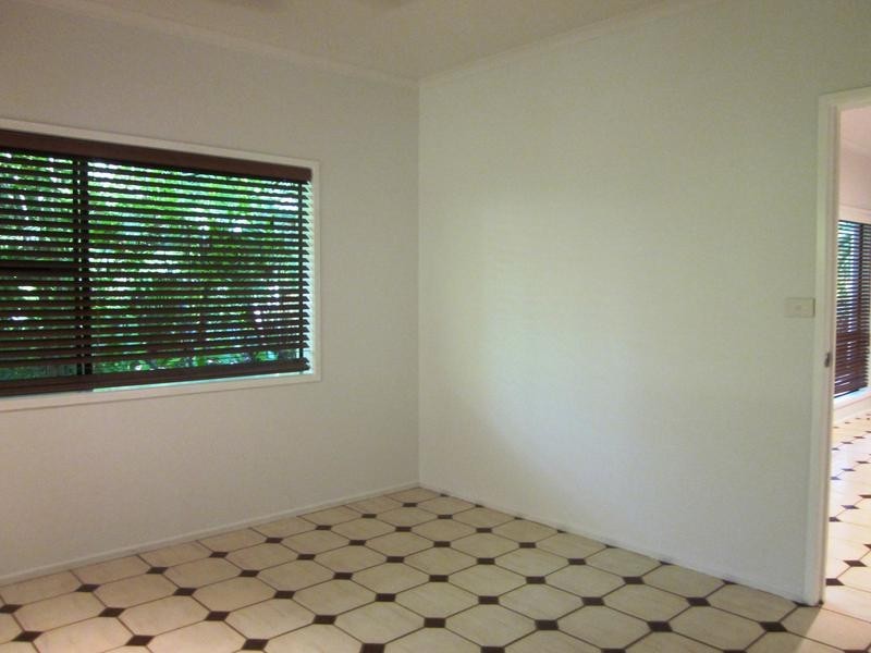 26 Satellite Street, Clifton Beach QLD 4879