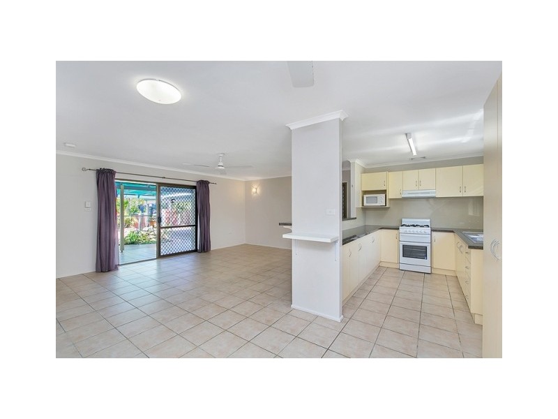 33 Clinton Street, Yorkeys Knob QLD 4878