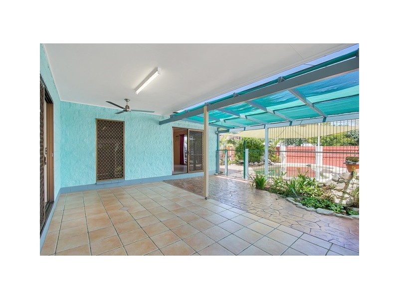 33 Clinton Street, Yorkeys Knob QLD 4878