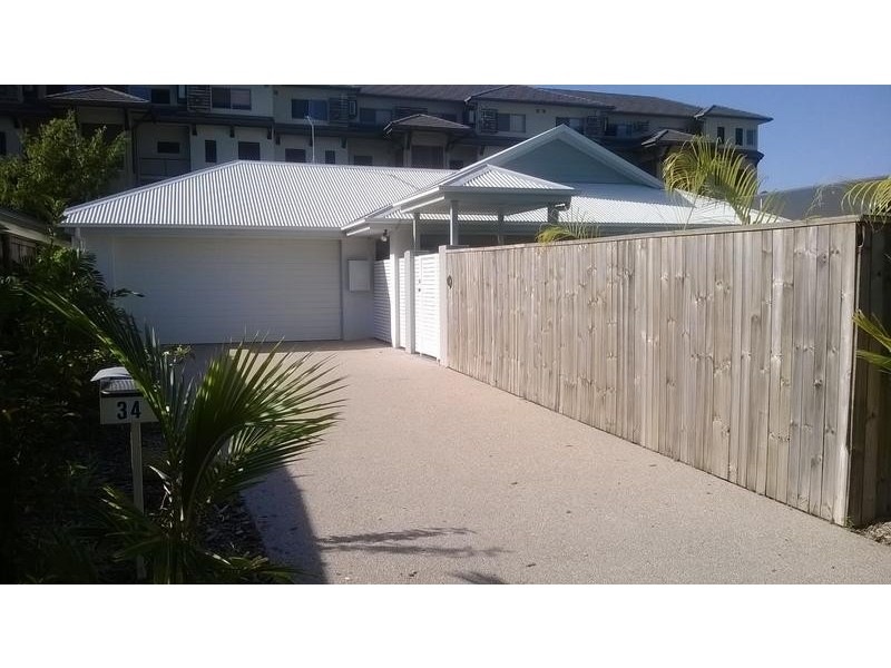 34 St Crispin Street, Clifton Beach QLD 4879