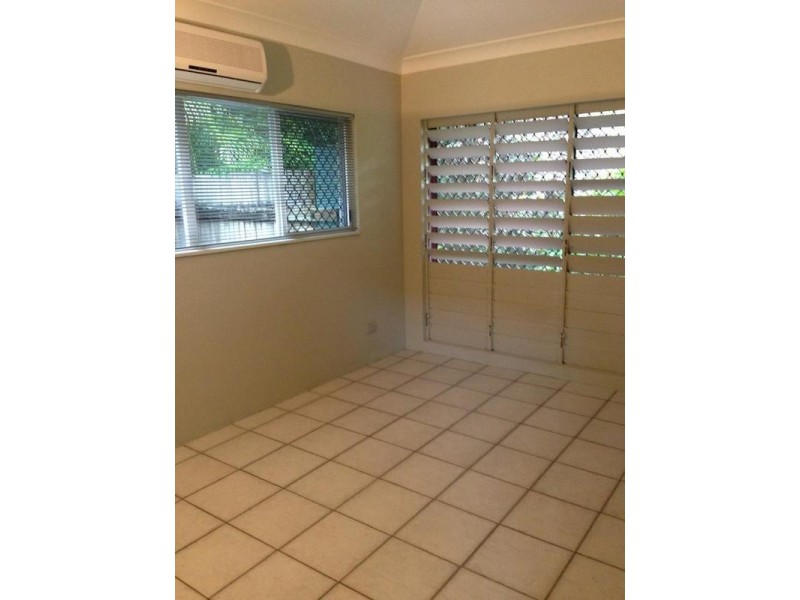 9 Brolga Street, Kewarra Beach QLD 4879