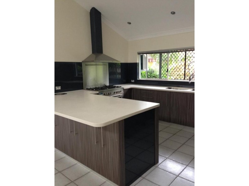 9 Brolga Street, Kewarra Beach QLD 4879