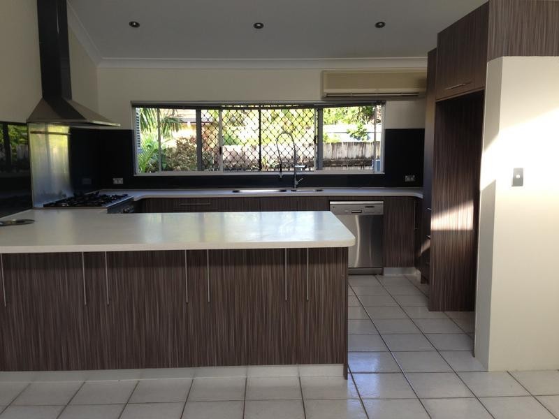 9 Brolga Street, Kewarra Beach QLD 4879