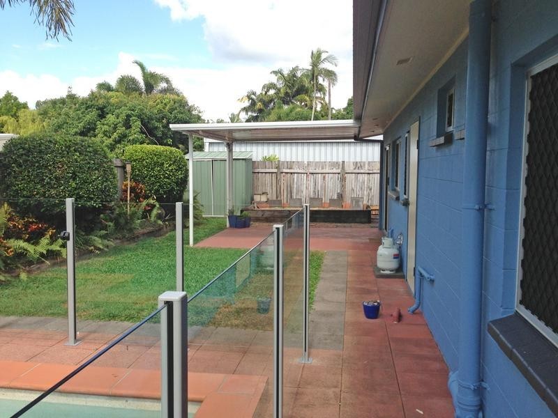 14 Almond Street, Holloways Beach QLD 4878