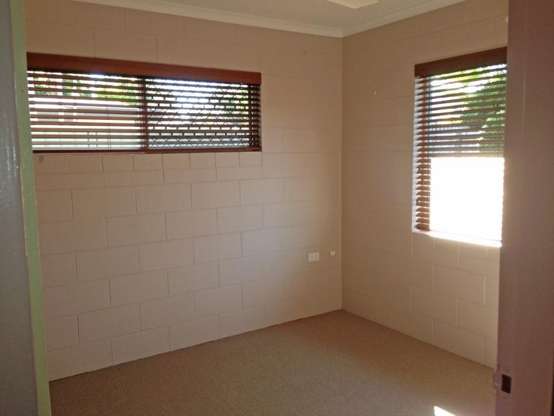14 Almond Street, Holloways Beach QLD 4878