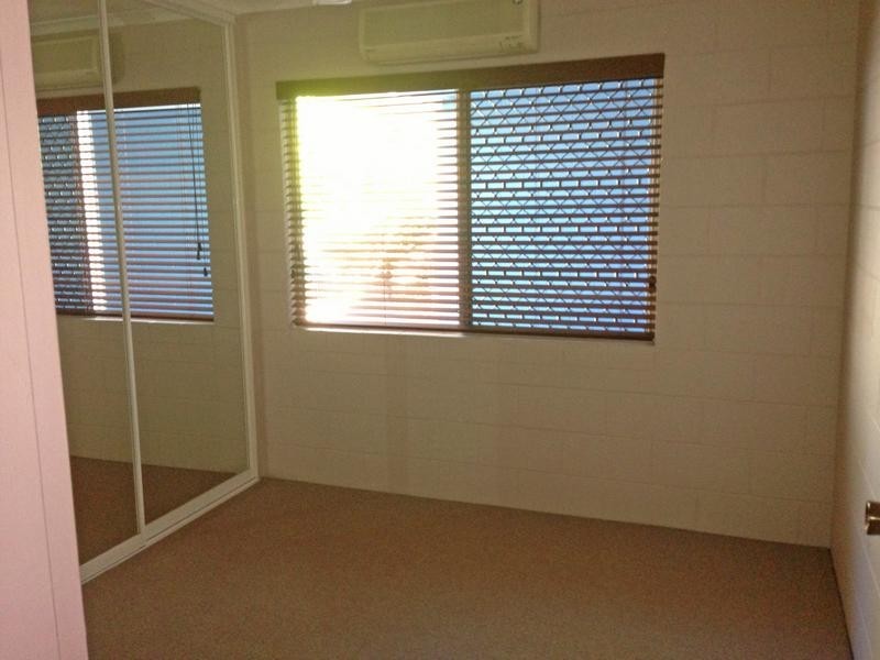 14 Almond Street, Holloways Beach QLD 4878
