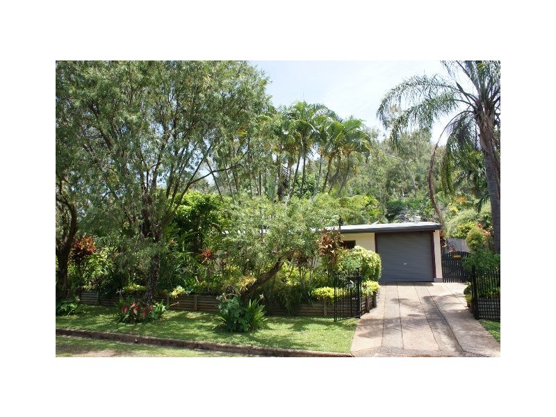 17 Redman Street, Trinity Beach QLD 4879