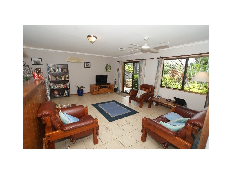 17 Redman Street, Trinity Beach QLD 4879