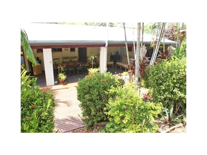 17 Redman Street, Trinity Beach QLD 4879