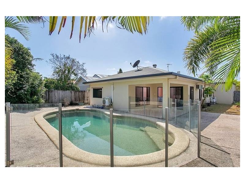 82 Nova Street, Kewarra Beach QLD 4879