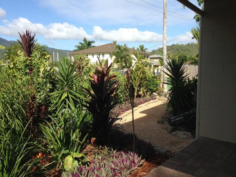 12 Riverside Parade, Trinity Park QLD 4879