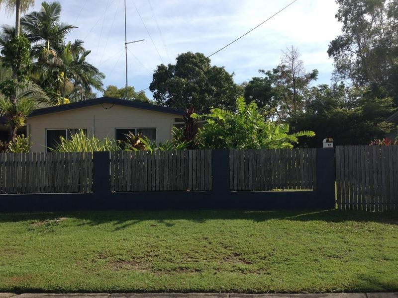 12 Riverside Parade, Trinity Park QLD 4879