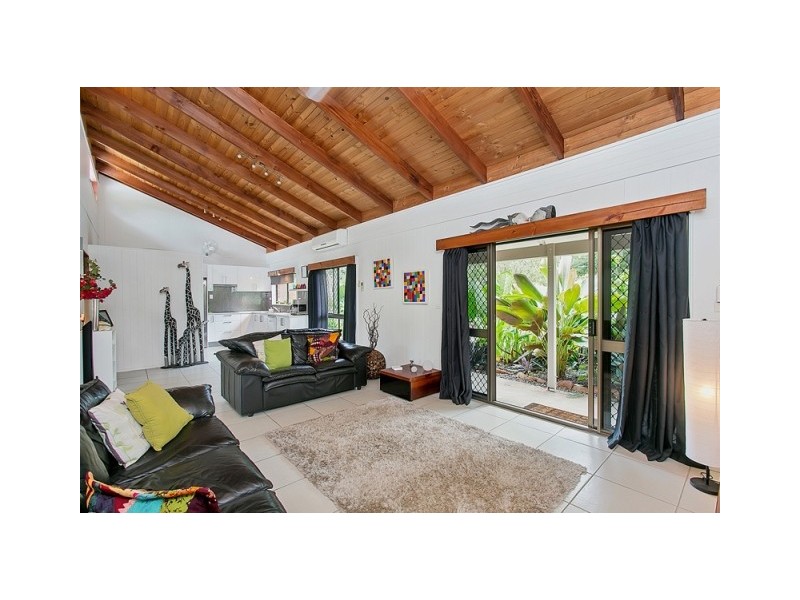 30 Moresby Street, Trinity Beach QLD 4879