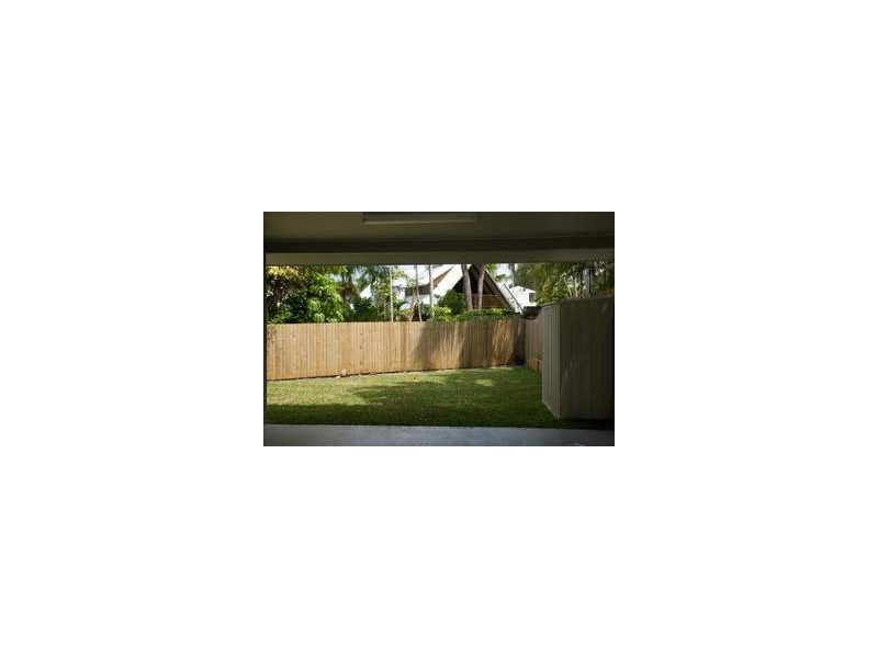 57a Cedar Road, Palm Cove QLD 4879