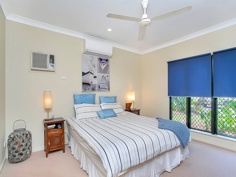 10 Howie, Kewarra Beach QLD 4879