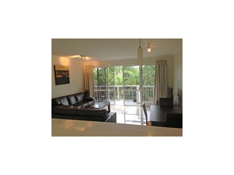 241 Coral Coast Drive, Palm Cove QLD 4879
