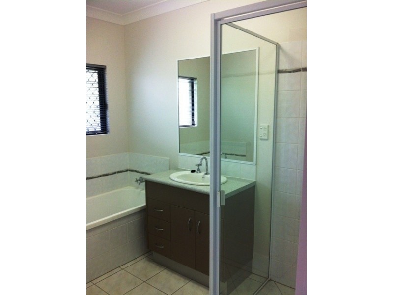 7 Imooya Place, Trinity Park QLD 4879