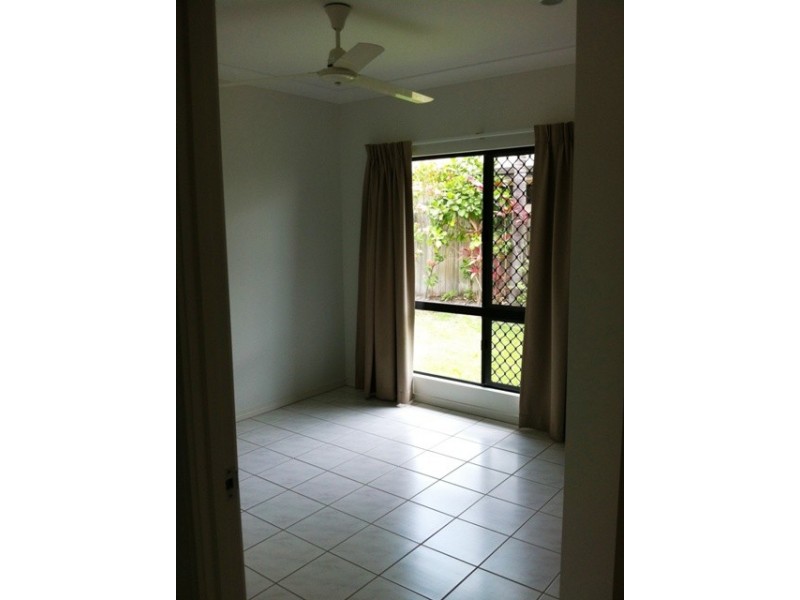 7 Imooya Place, Trinity Park QLD 4879