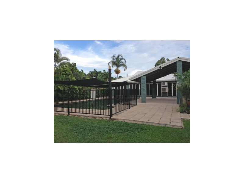 9 Brolga Street, Kewarra Beach QLD 4879