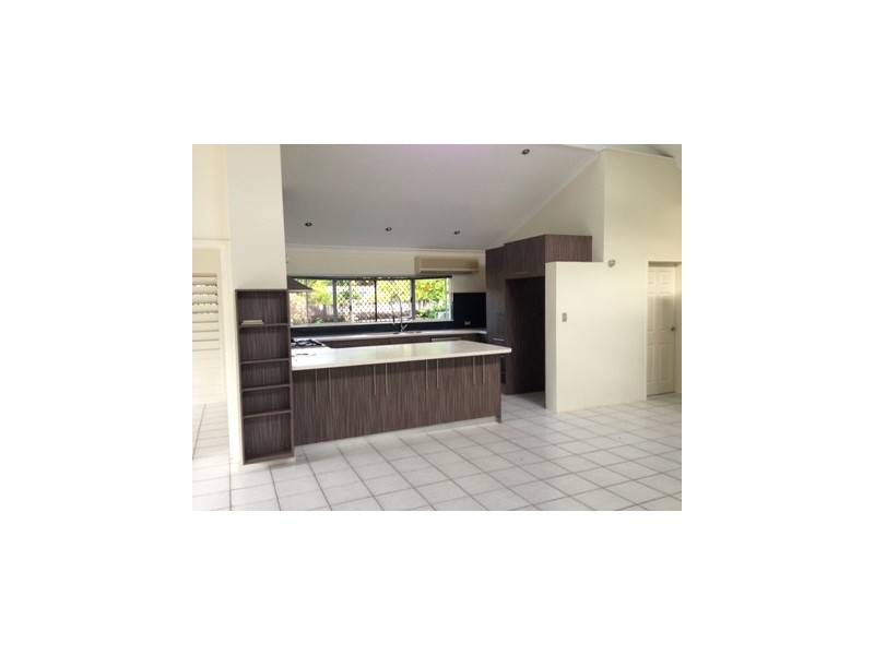 9 Brolga Street, Kewarra Beach QLD 4879