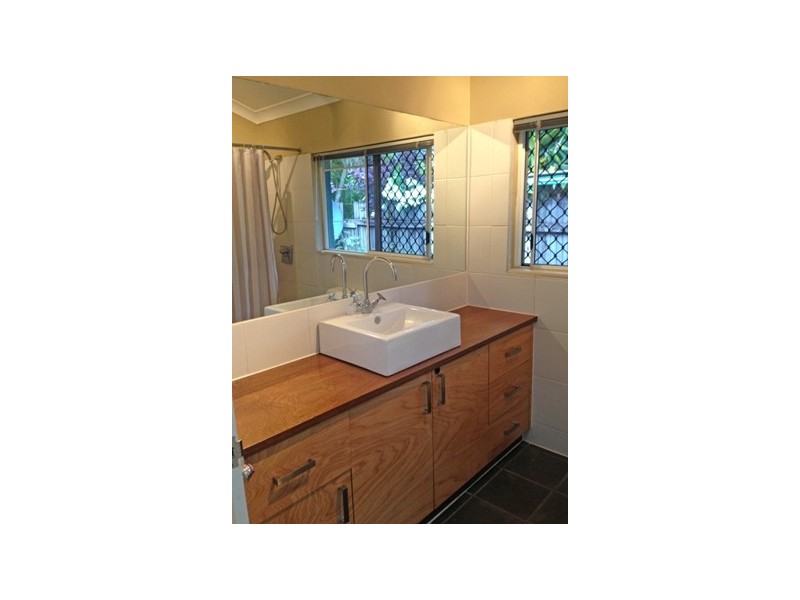 9 Brolga Street, Kewarra Beach QLD 4879