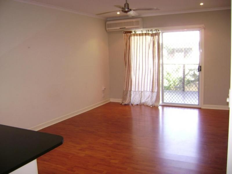 2/15 Amphora Street, Palm Cove QLD 4879