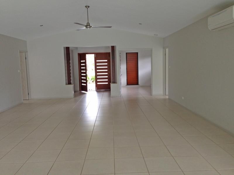 13 Propeller Court, Trinity Beach QLD 4879