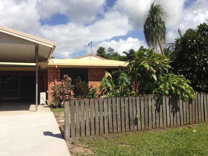 7a Kavieng Street, Trinity Beach QLD 4879