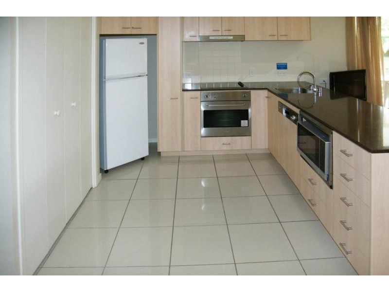 836/49 Williams Esplanade, Palm Cove QLD 4879