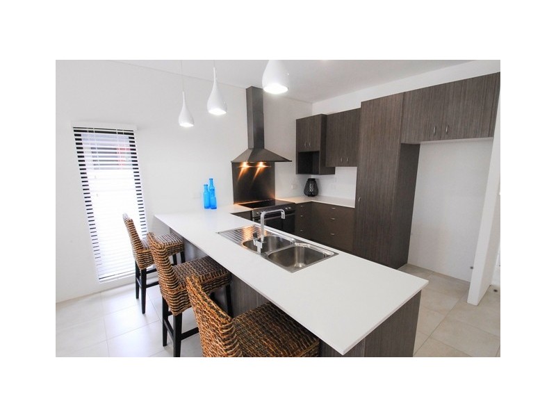 42 Moore Road, Kewarra Beach QLD 4879