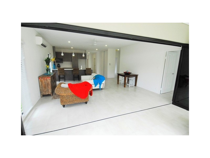 42 Moore Road, Kewarra Beach QLD 4879