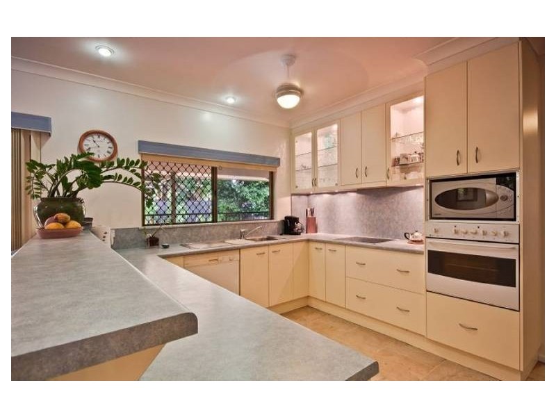 9 Bataan Close, Trinity Park QLD 4879