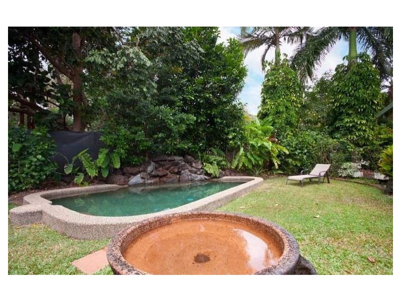 9 Bataan Close, Trinity Park QLD 4879