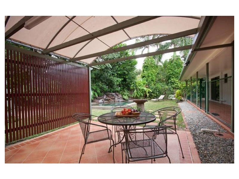 9 Bataan Close, Trinity Park QLD 4879