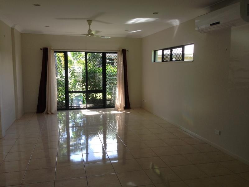 35 Seaways Street, Trinity Beach QLD 4879