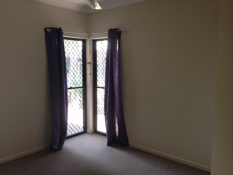 35 Seaways Street, Trinity Beach QLD 4879